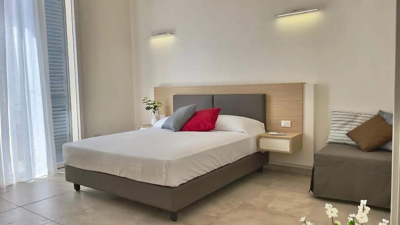 La Corte Dei Colombi - Guest House contacts